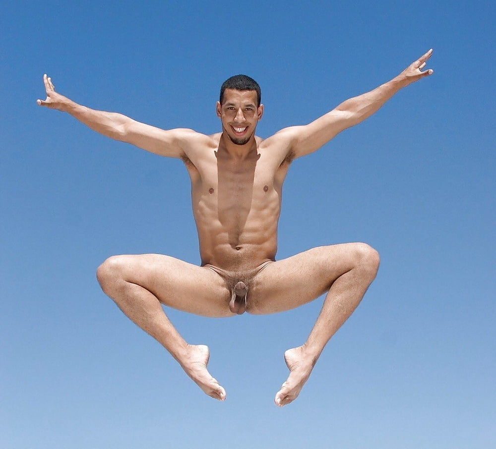 Oryan naked jumping jacks