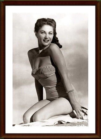 A Nyc Betty Page Or Yvonne De Carlo Who Is Who Pics Xhamster