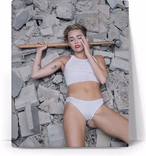 Майли Мэй порно - 71 фото голой Miley May