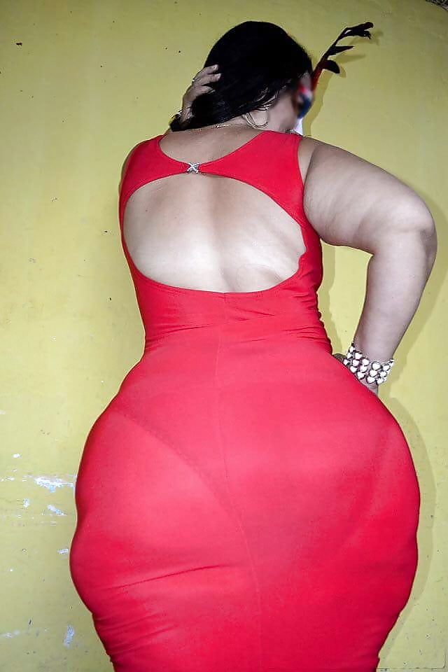 Толстая жена в корсете с большой задницей фото