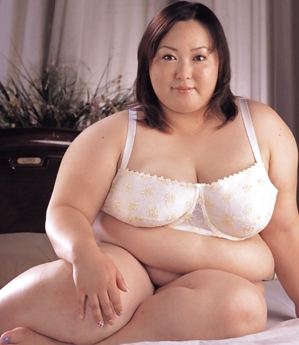 Голые толстушки японки фото