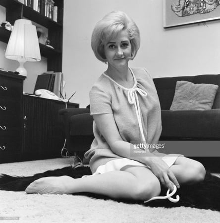 See And Save As Retro Actress Liz Fraser Porn Pict Crot