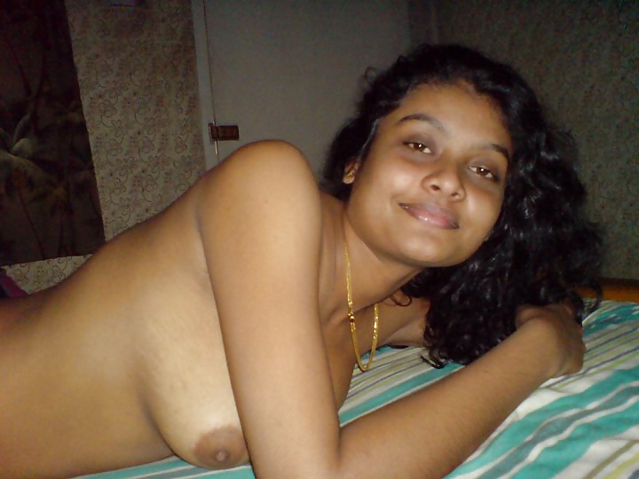 Only Srilankan Girls Naked Photos.