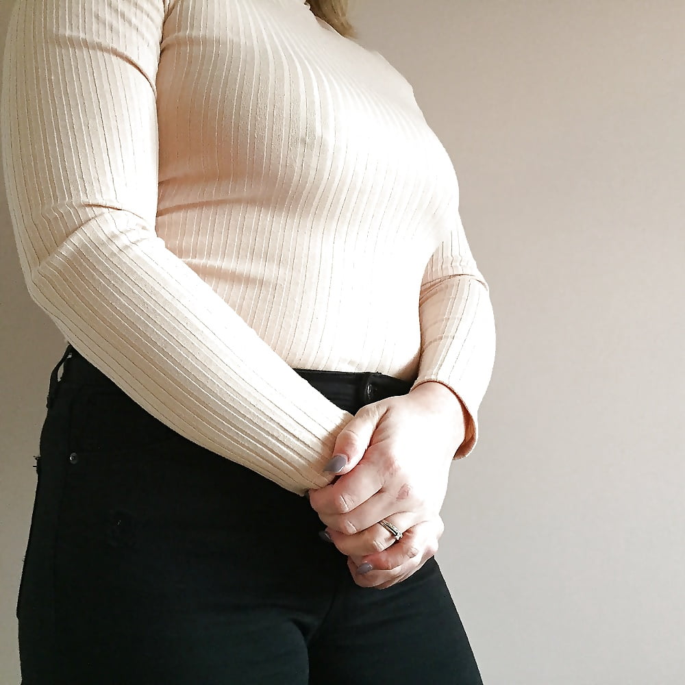 XXX Topless in denim 2