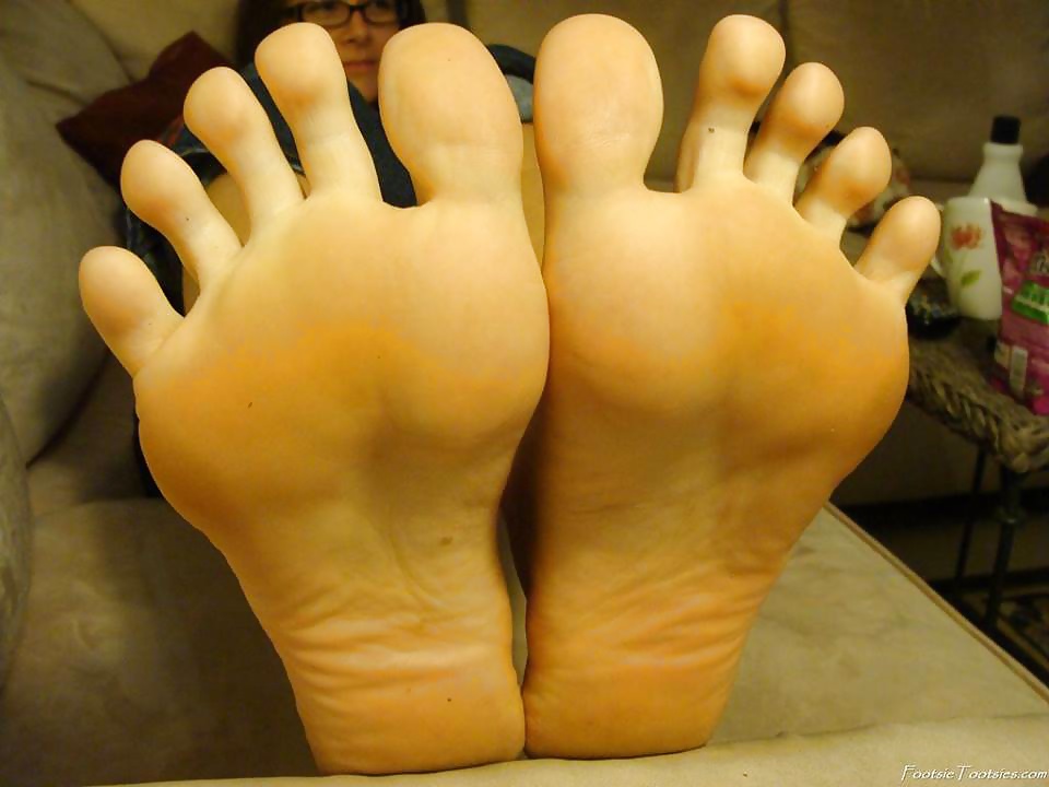 XXX Friends feet and soles