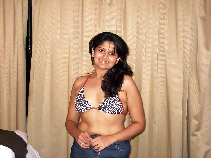 XXX INDIAN GIRLS ARE SO SEXY III
