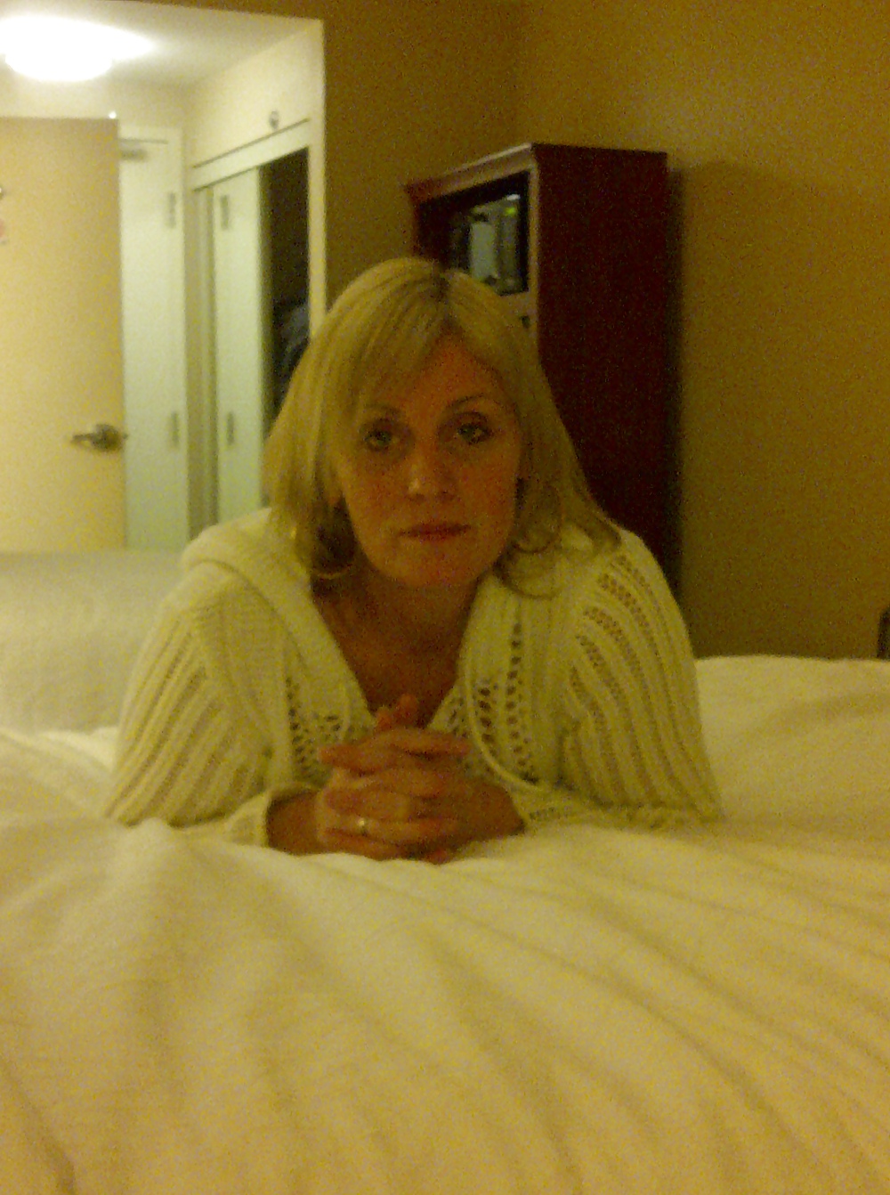 XXX Gorgeous Blonde UK  MILF