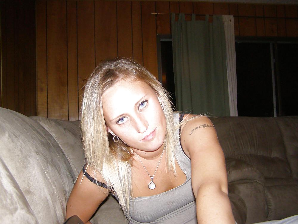 XXX ALL AMATEUR - Here is MALLORY