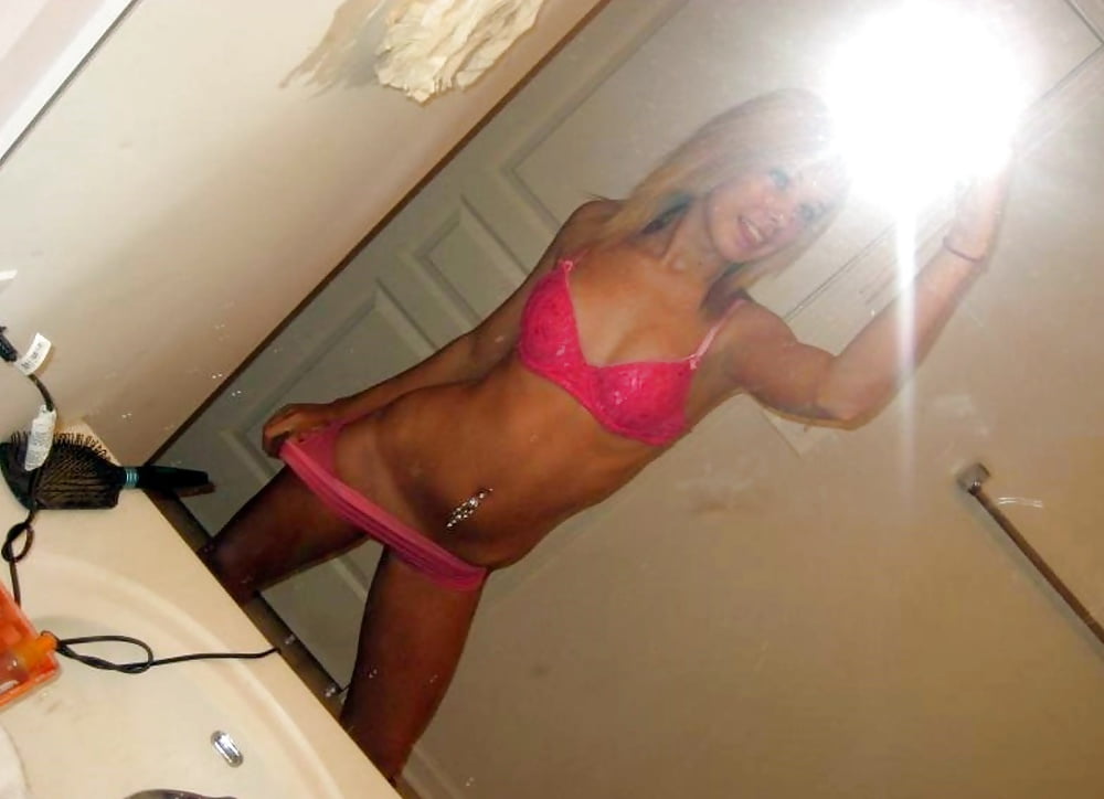 XXX SELFIES 2 -- mfl