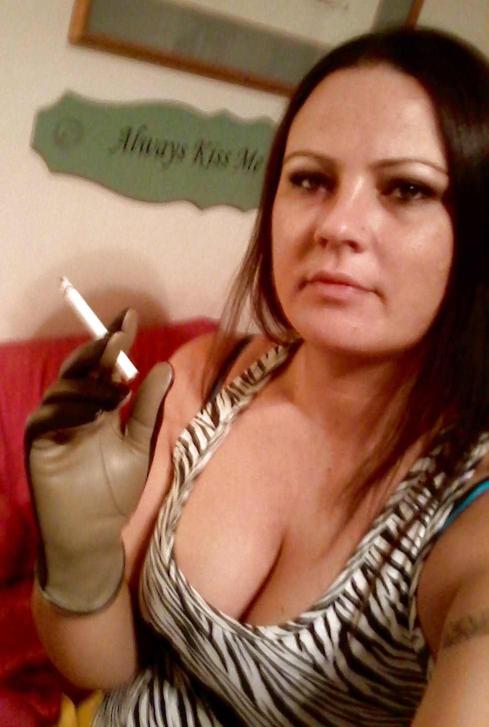 XXX Smoking -  VS120 - Tits & Leather Gloves