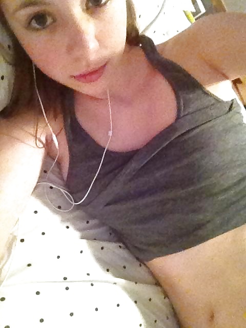 XXX sexy teen selfie