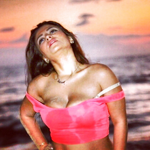 XXX Arab beauty 27 - Cum on her