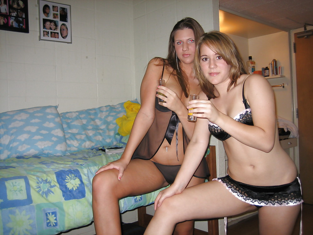 XXX Party Girls 4