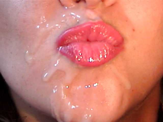 XXX A Very Early Oral Amber Set