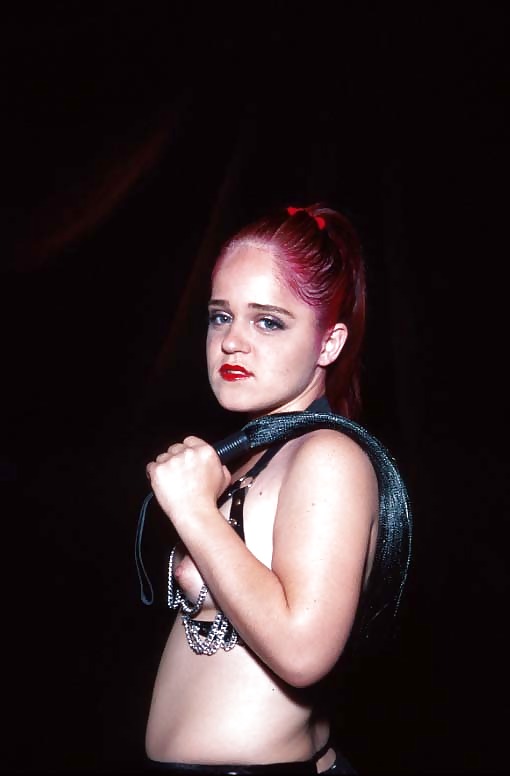 Midget sport freckles domina