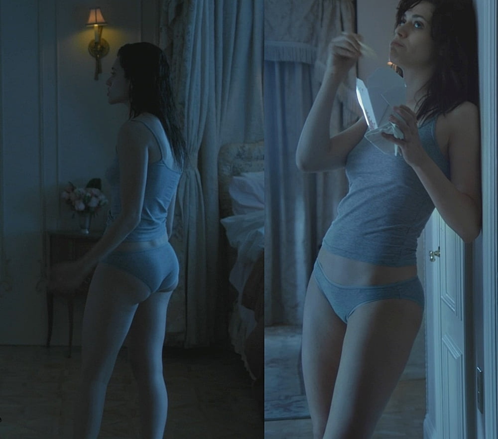 Emmy Rossum Hot & Sexy pics from Shameless 1.