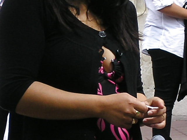 XXX MY FLASHINGS OUT DOOR