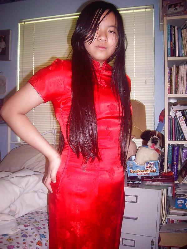 XXX Single Asian girl in Cheongsam