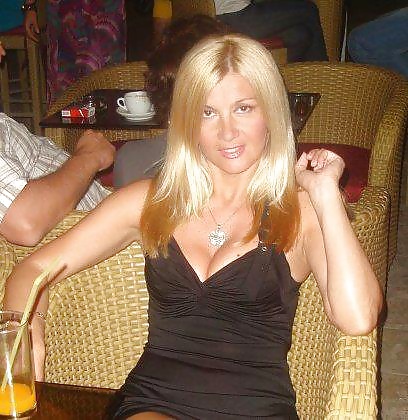 XXX Blonde MILF facebook