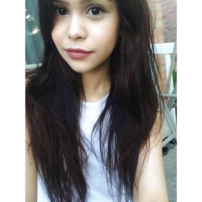 XXX selena gomez look a like