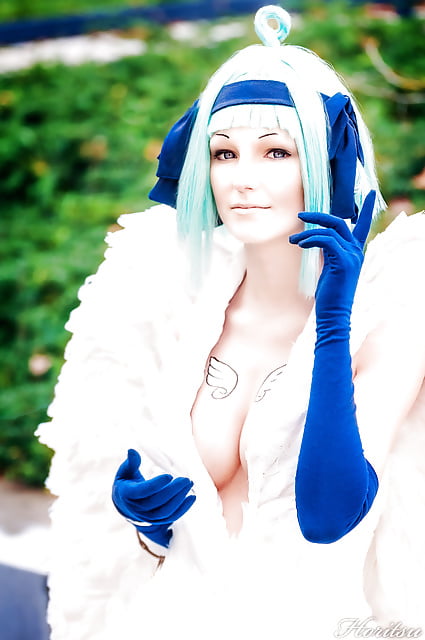 XXX VOTE: Fairy Tail Cosplay Babes Battle