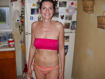 Skinny MILF