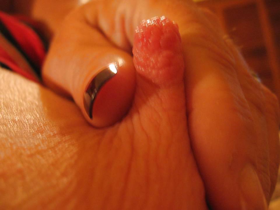 XXX Kitty Nipple Pinching