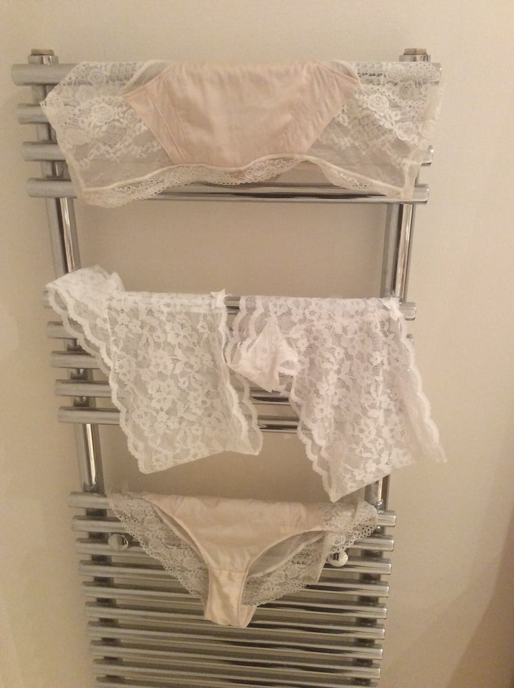Wifes panties drying- 1 Photos 