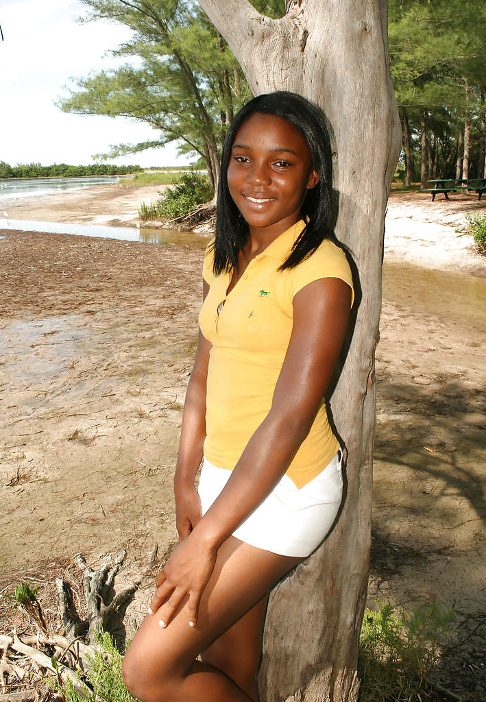 XXX CUTE BLACK TEENS ON THE BEACH I