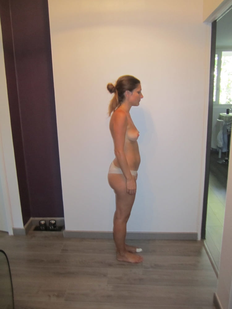 French Pregnant MILF To BE - 18 Photos 