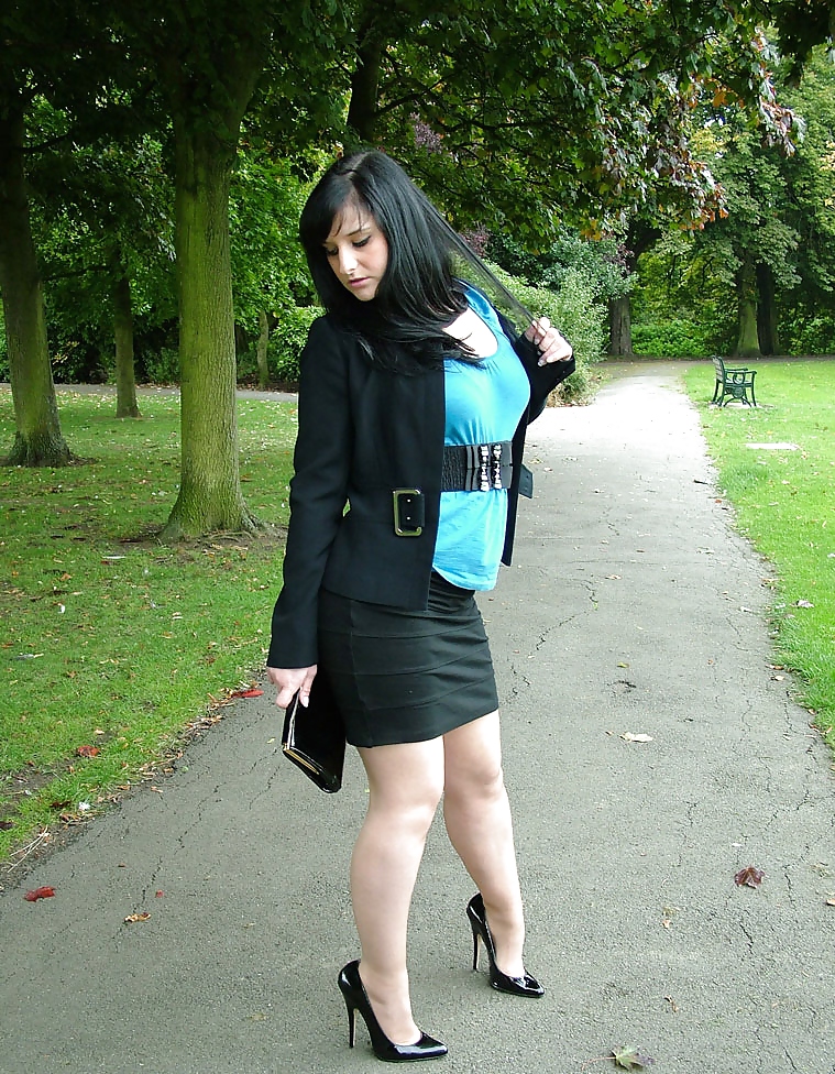 XXX Nice brunette shows her  fuckable legs