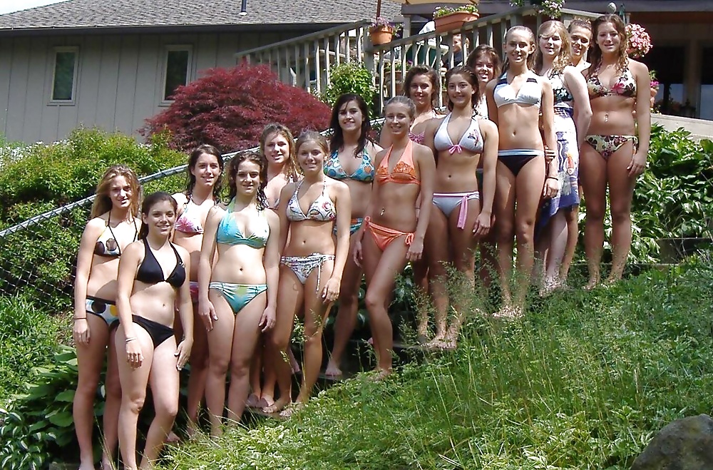 XXX bikini 12+girl HUGE group!!