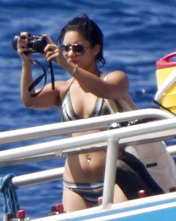 XXX Vanessa Hudgens mega collection