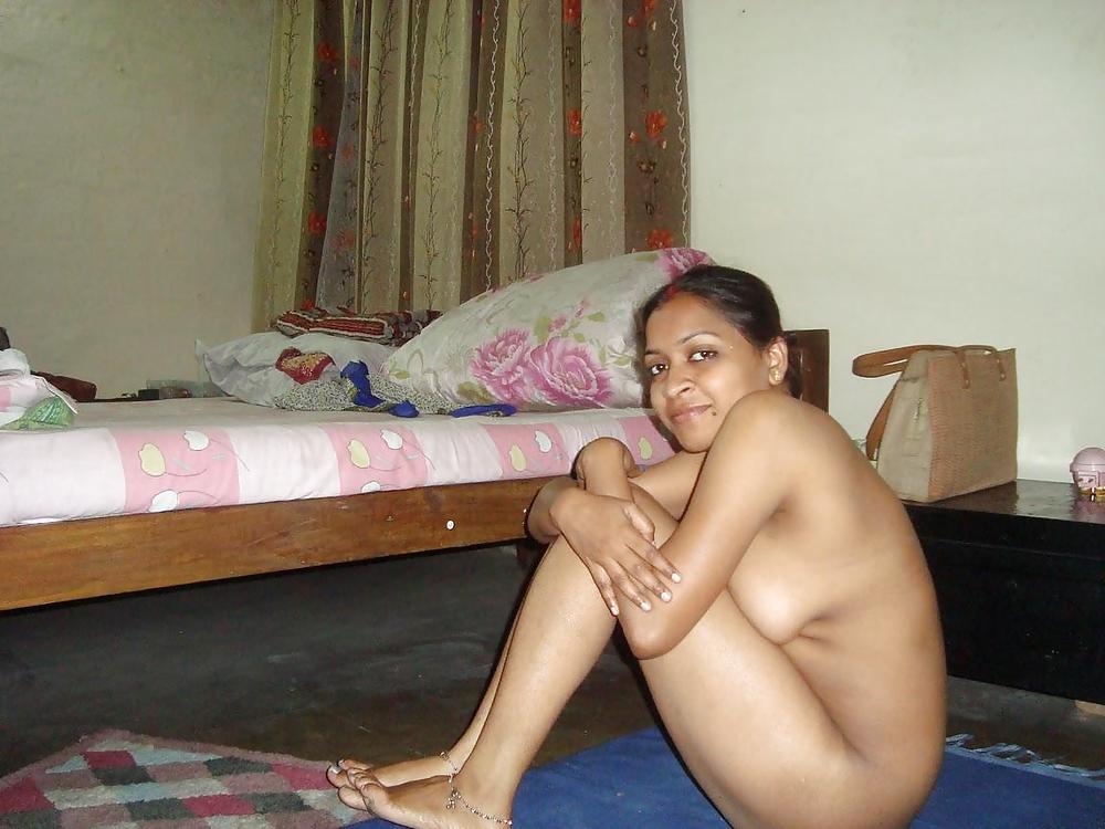 Desi Girls Hostel Strip Show Friends Took Photo Leaked