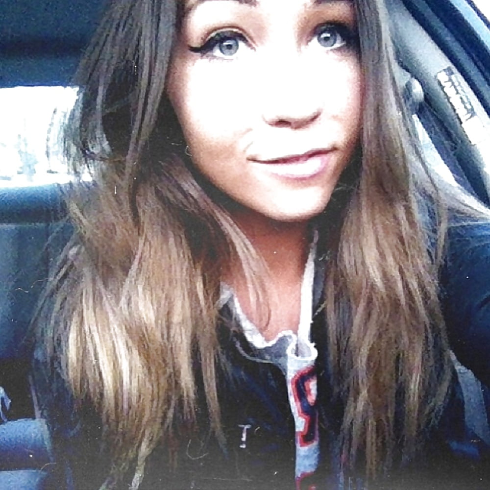 XXX American Slut Bombshell