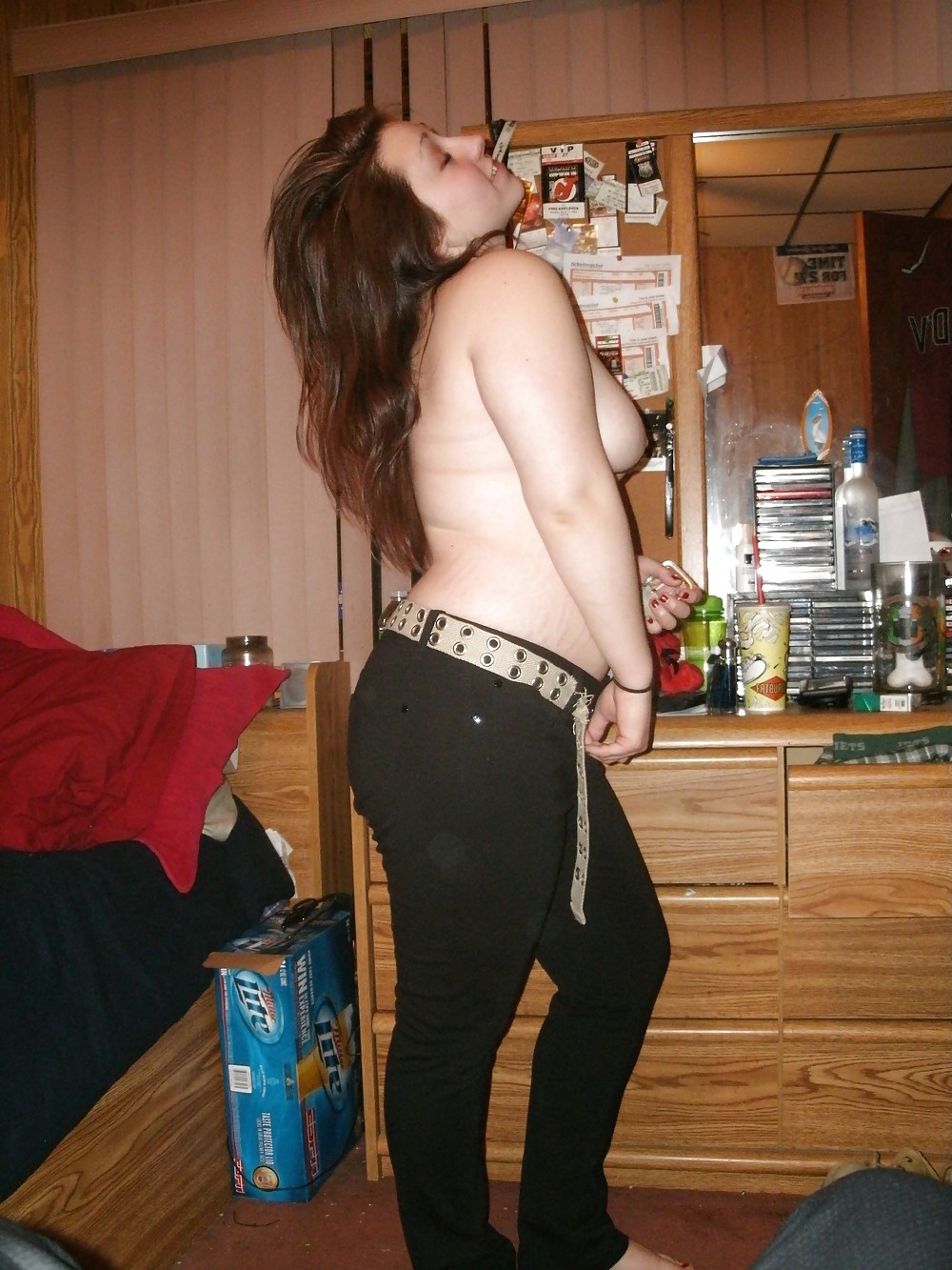 XXX SmutDates Username:  KarenKreamZ