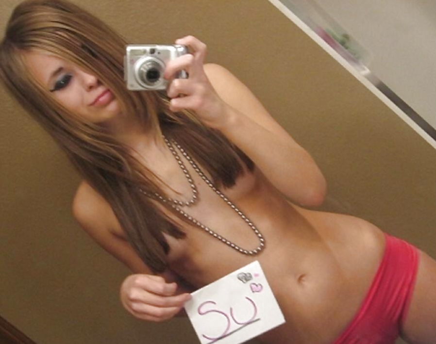 XXX Teens Selfies