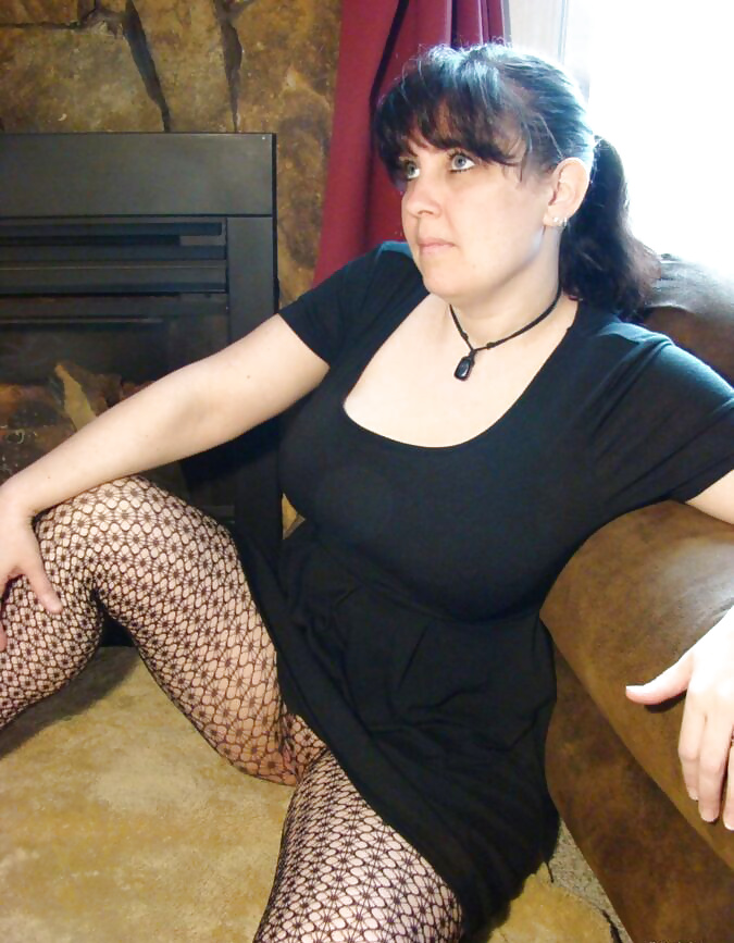 XXX Busty Curvy Mature Milf 2