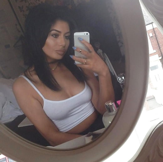 XXX Chloe Ferry - Celeb chav