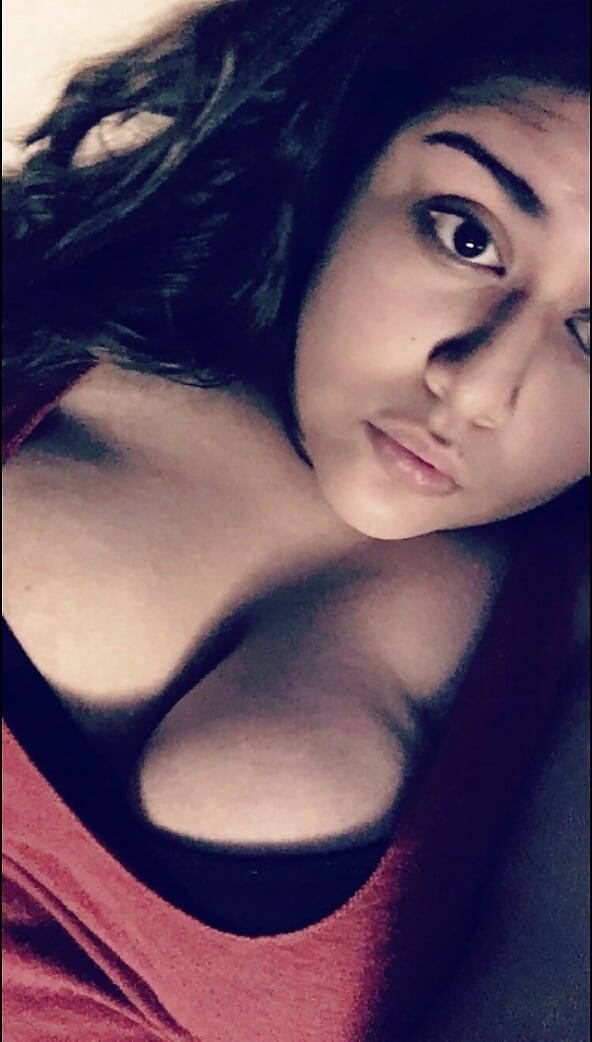 XXX Good looking bitches Big Tits Teens