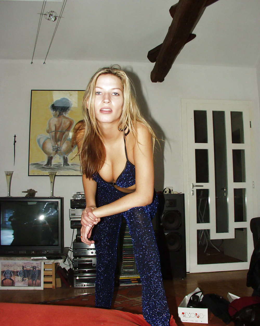 XXX Mandy's hot stolen pics! Dressed and undressed!