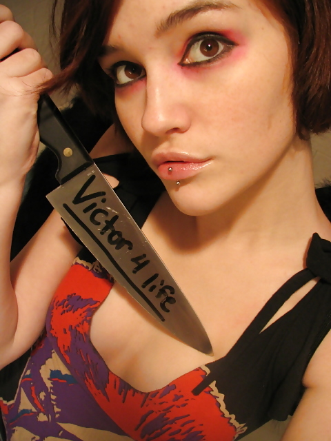 XXX if she's here, it's fake 52