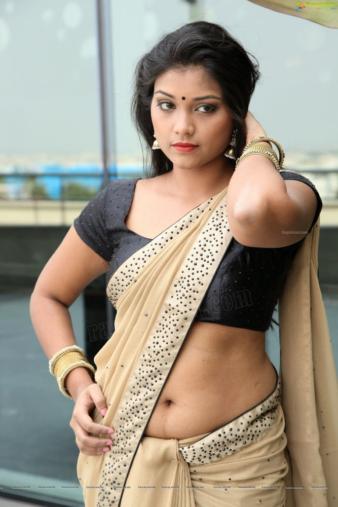 Indian mom boobs photos-9607