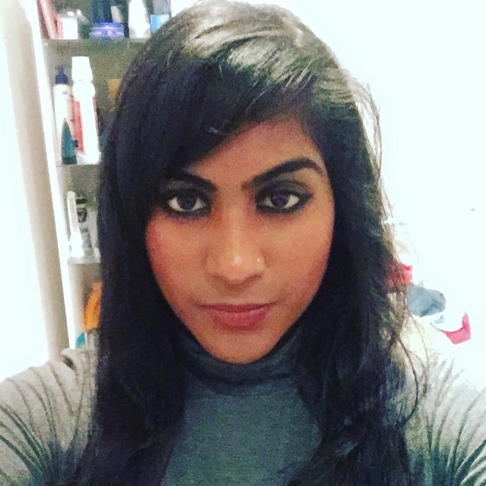 Hot UK Asian teacher with sexy eyes to cum tribute & comment - 24 Photos 