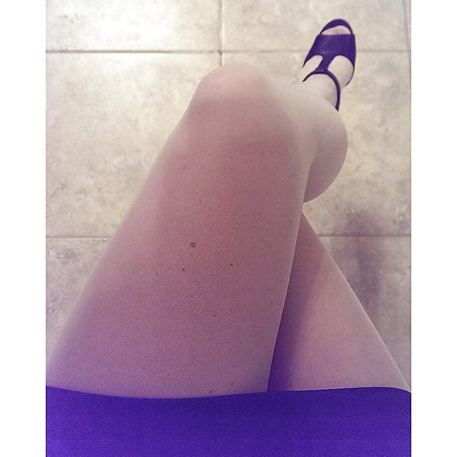 XXX Lauren in pantyhose 3