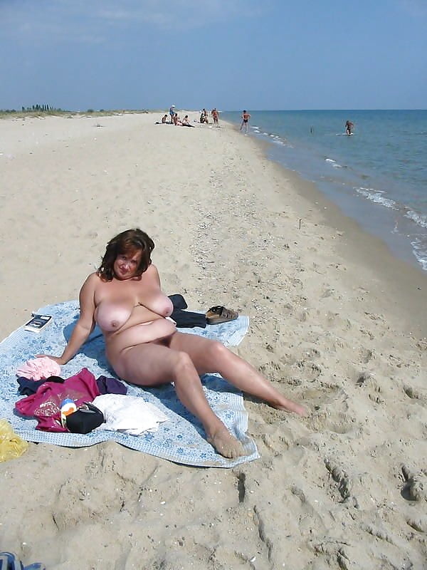 Nude Chubby Teen Beach