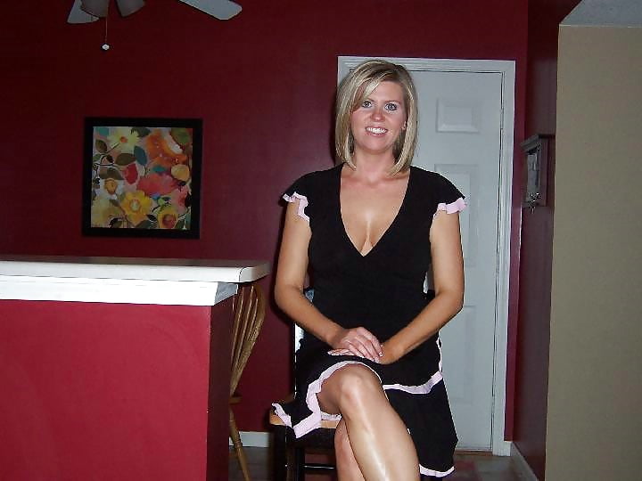 XXX Blonde Milf with long nipples