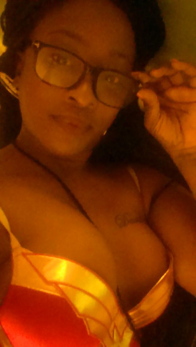 XXX New ebony friend in up comming photo compilation