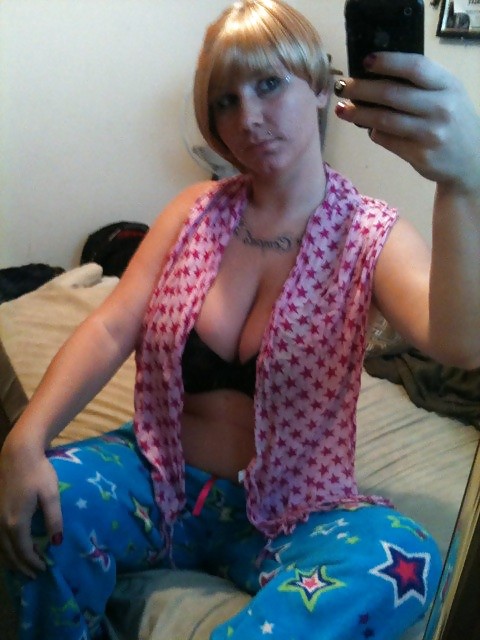 XXX Plump Girls I Found On SmutDates