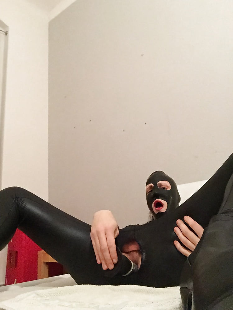 XXX Sissy goes black